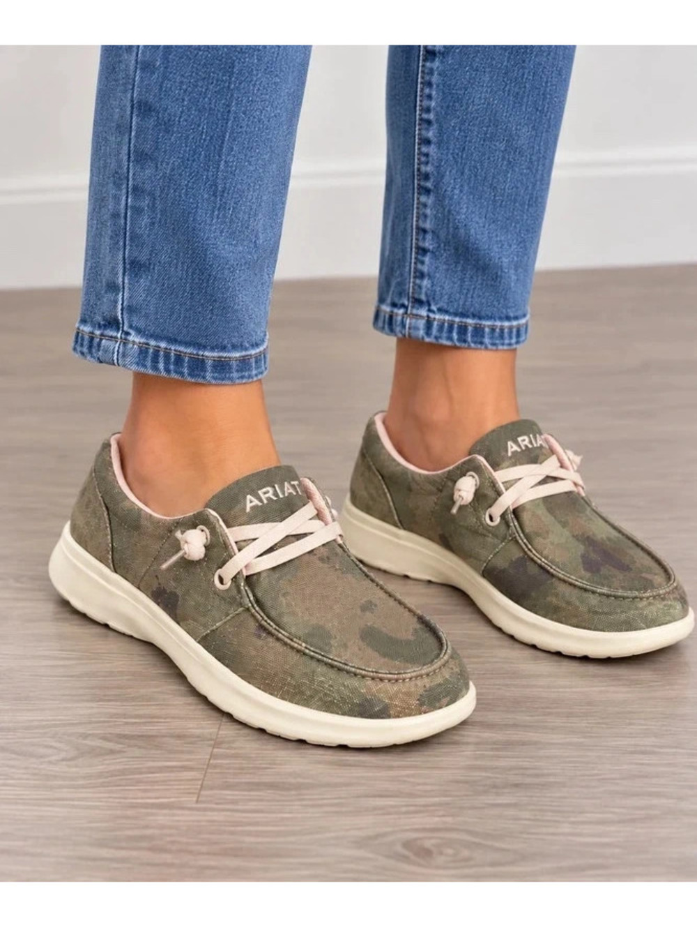 Ariat Hilo Women’s 6 B Fancy Camo Canvas Casual Shoes Loafers NEW